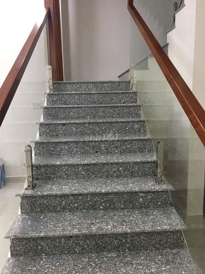 CHO THUÊ NHÀ 2 TẦNG GẦN CHUNG CƯ VĂN TIẾN DŨNG