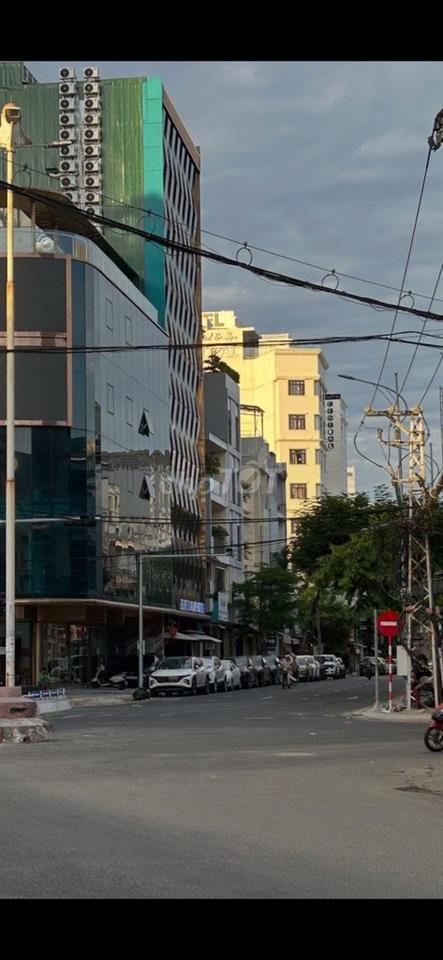 Bán nhà mặt tiền Hoàng Diệu, giữa ngã 5 và Thái Phiên