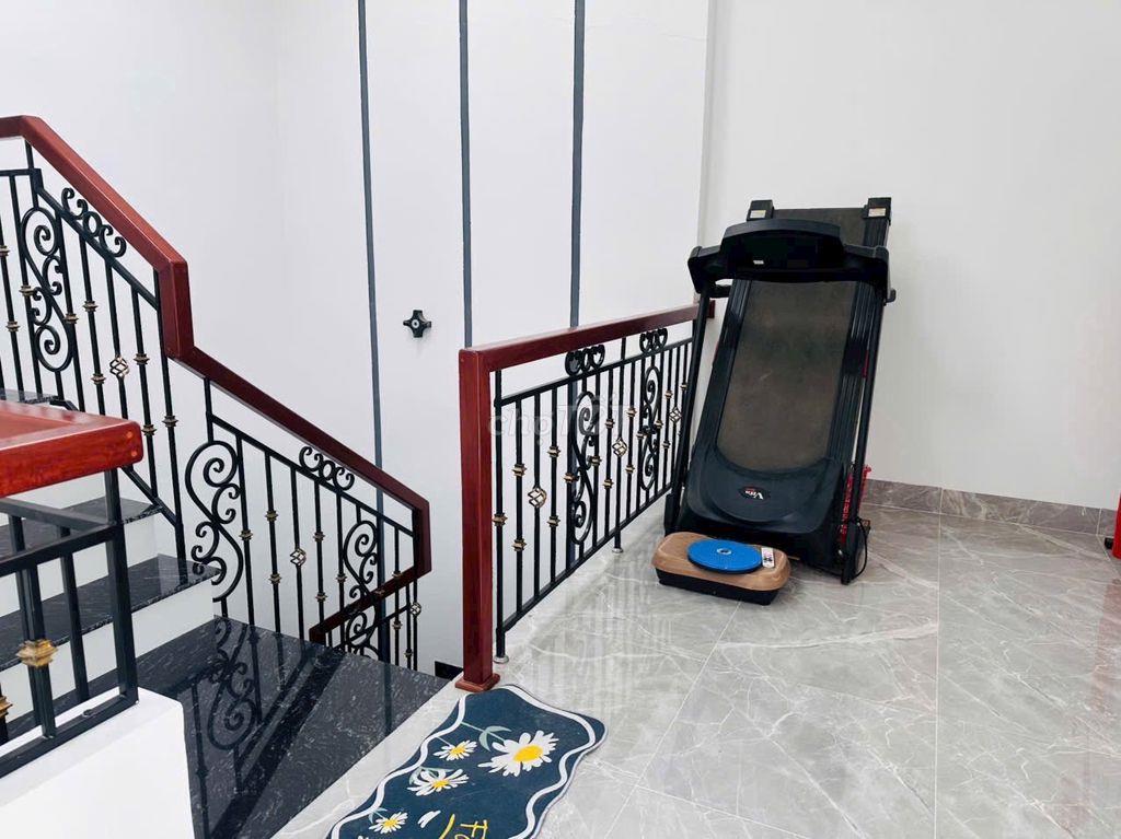 MẶT TIỀN 5m5 - CHÍNH CHỦ XÂY Ở 2025 - TẶNG FULL NỘI THẤT CAO CẤP