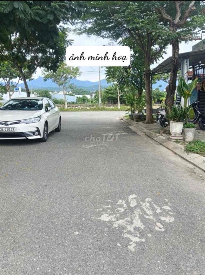 CHÍNH CHỦ BÁN BÁN LÔ ĐẤT BIỆT THỰ VEIW CÔNG VIÊN  KHU GOLLDEN HIILLS