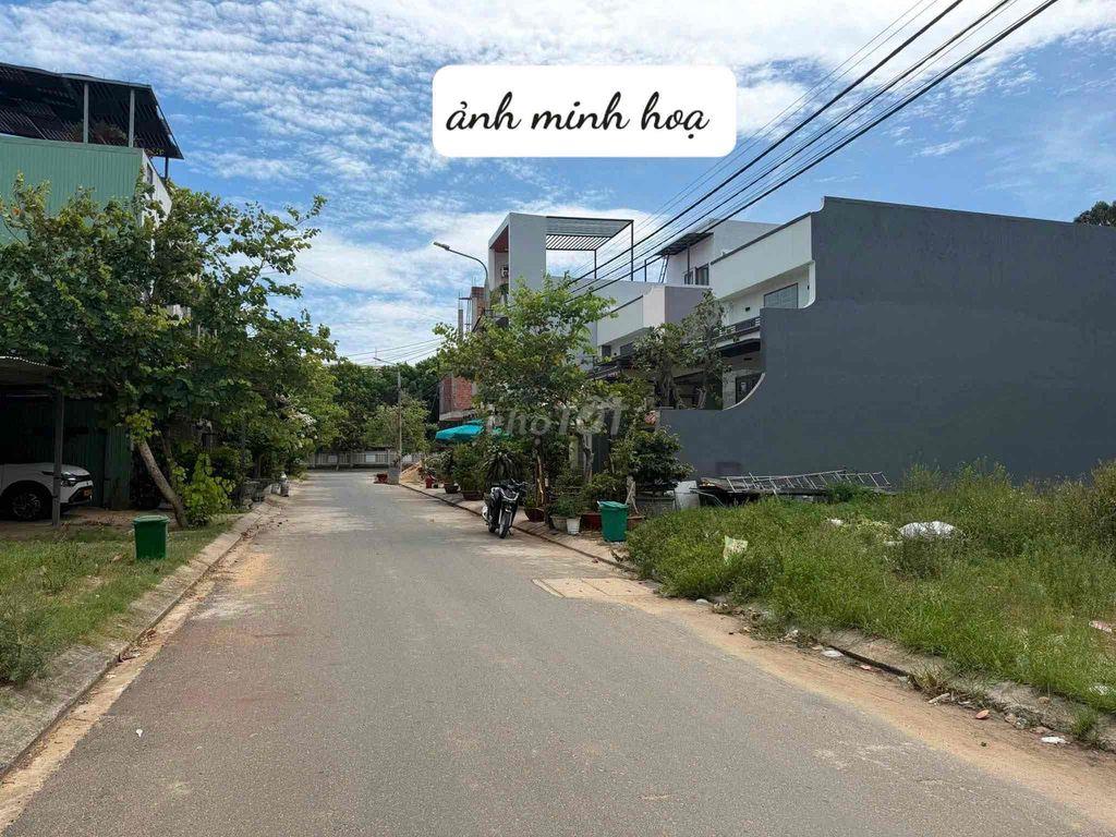 CHÍNH CHỦ BÁN BÁN LÔ ĐẤT BIỆT THỰ VEIW CÔNG VIÊN  KHU GOLLDEN HIILLS