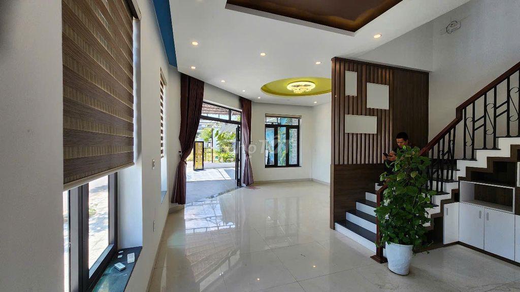 Chào bán căn nhà 2 mặt tiền đẹp 3 tầng khu TDC La Bông
