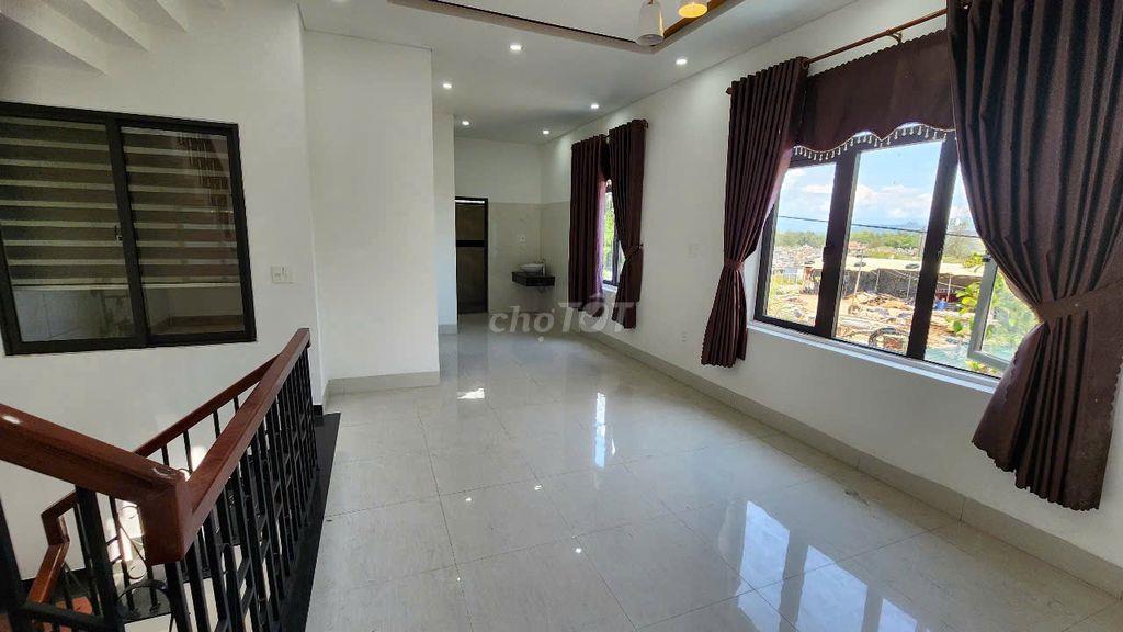 Chào bán căn nhà 2 mặt tiền đẹp 3 tầng khu TDC La Bông