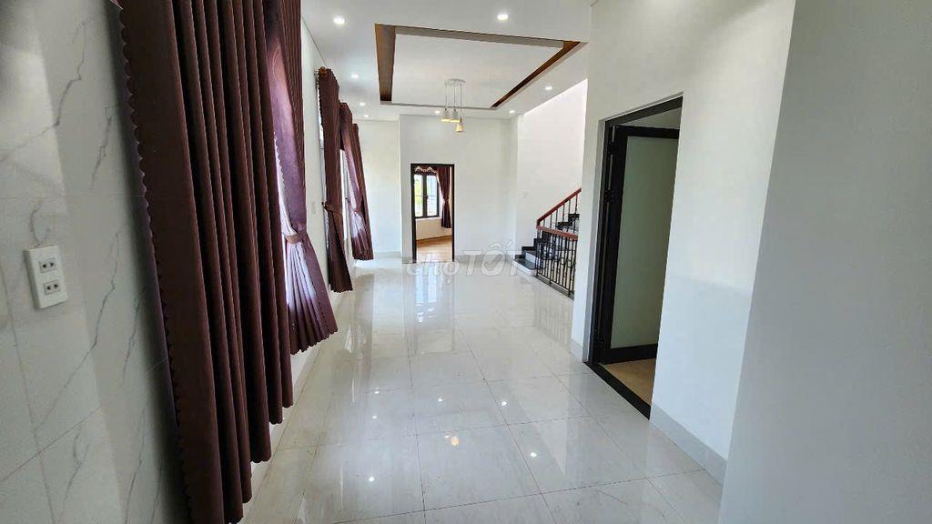 Chào bán căn nhà 2 mặt tiền đẹp 3 tầng khu TDC La Bông
