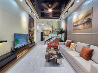 🔥Nhà 3 TẦNG 3 MÊ MỚI KIỆT HUỲNH NGỌC HUỆ CÓ SÂN XE RỘNG