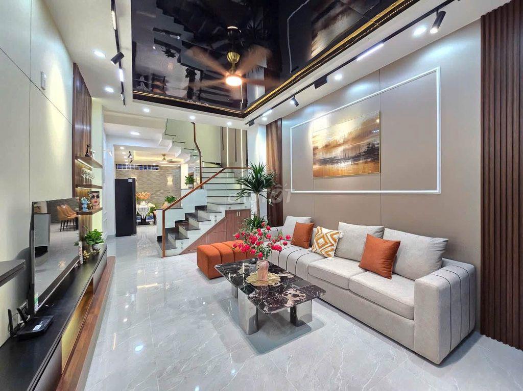 🔥Nhà 3 TẦNG 3 MÊ MỚI KIỆT HUỲNH NGỌC HUỆ CÓ SÂN XE RỘNG