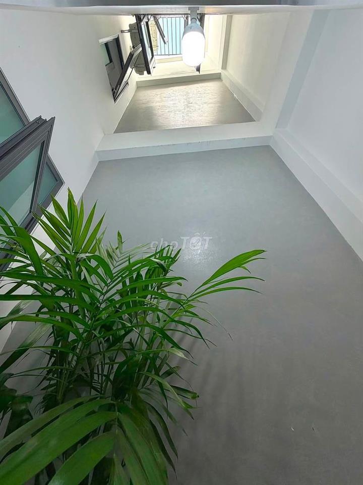 🔥NHÀ 3 TẦNG CÓ SÂN XE RỘNG - KIỆT TIỂU LA GẦN ĐƯỜNG