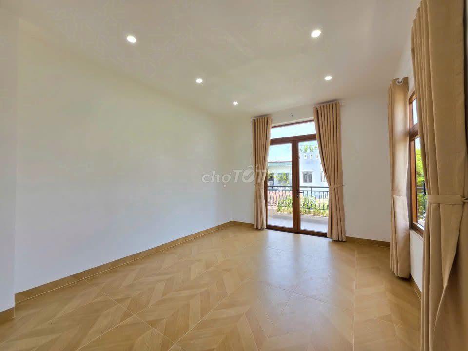 🔥NHÀ ĐẸP MẶT TIỀN QH TRẦN XUÂN LÊ SÁT CÔNG VIÊN - OTO ĐỖ 24/24