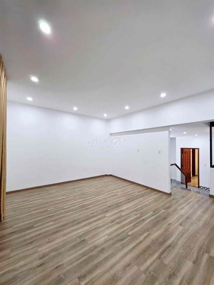 🔥NHÀ 3 TẦNG MỚI MẶT TIỀN 7M5 GẦN TIỂU LA FULLNT