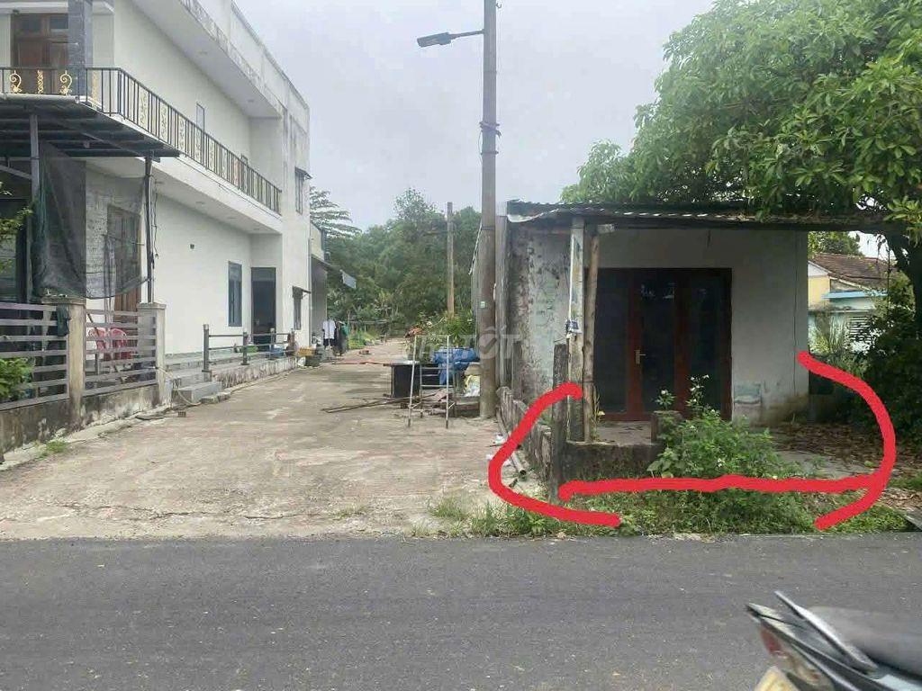 Bán đất tặng nhà cấp 4, 2 mặt tiền đường trường ông ích khiêm 150m2