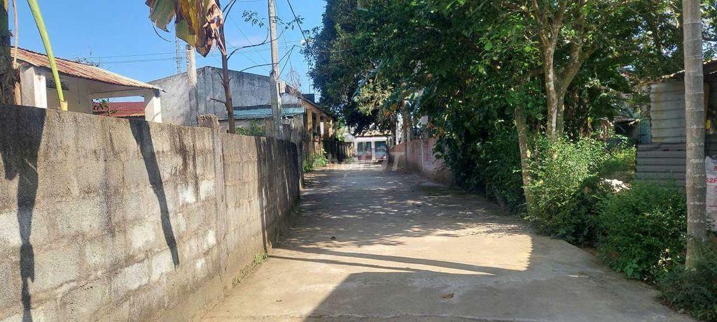 Bán nhà hòa phú 228m2 đất ở toàn bộ, 3 phòng ngủ, giá rẻ chỉ 1 tỷ 600