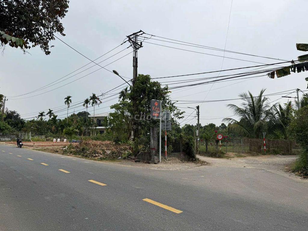 Đất 2 mặt tiền quốc lộ 14G gần chợ hòa phú, 236m2 đất ở toàn bộ