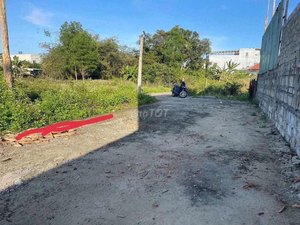 Đất cẩm toại trung gần quốc lộ 14B chỉ 200m, 124m2 đất ở ngang 6m