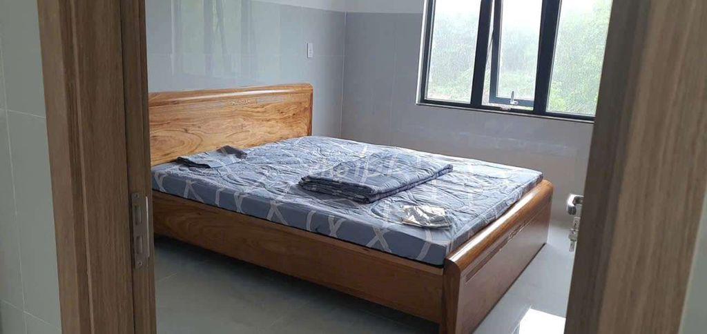 Bán nhà tái định cư hòa phú, 150m2 đất ở 3 phòng ngủ, đường 5,5m.