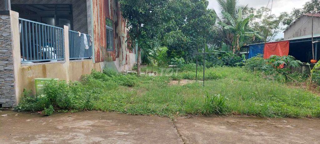 Đất hòa phú, 152m2 có 120m2 đất ở đường oto thông