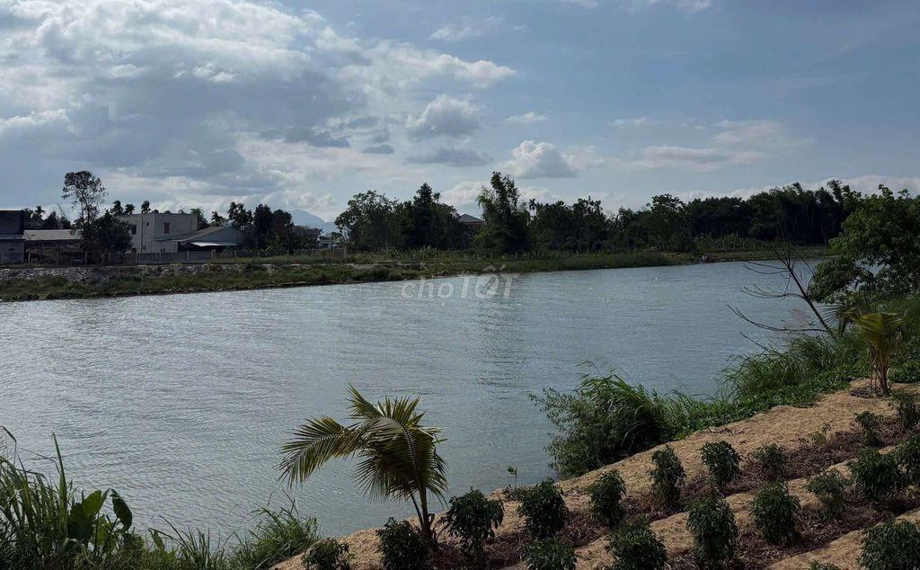 Đất view sông yên mát mẻ, 300m2 có 210m2 đất ở 