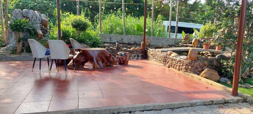 Bán nhà vườn 800m2 có 212m2 đất ở mặt tiền đường nhựa ngang rộng 15m