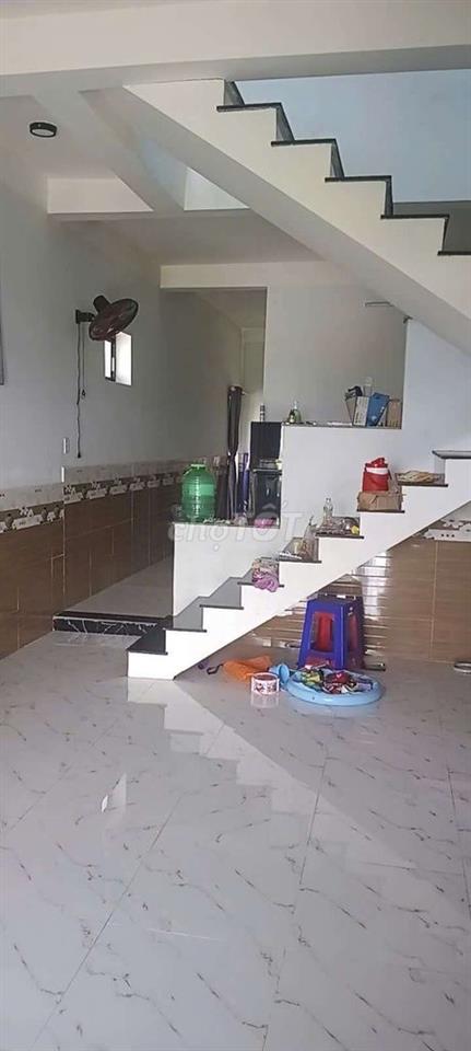 Bán nhà 2 tầng xã hoà phong, 125m2 có 120m2 đất ở view cánh đồng