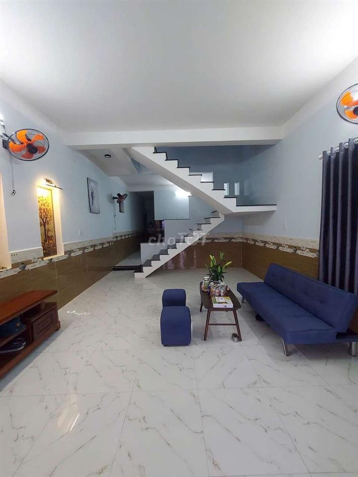 Bán nhà 2 tầng xã hoà phong, 125m2 có 120m2 đất ở view cánh đồng