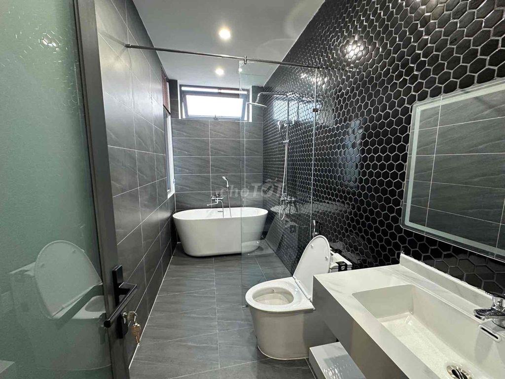 CẦN BÁN MẶT ĐƯỜNG NGUYỄN VĂN HUYÊN CẨM LỆ ĐÀ NẴNG - 180M2 - 12TỶ