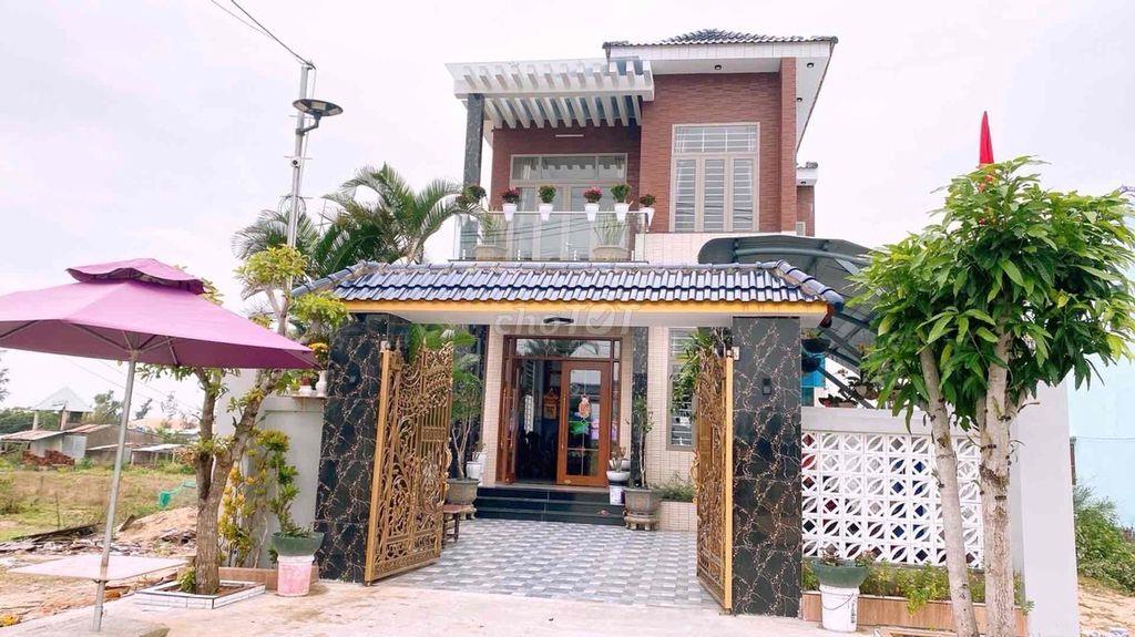 CẦN BÁN MẶT ĐƯỜNG NGUYỄN VĂN HUYÊN CẨM LỆ ĐÀ NẴNG - 180M2 - 12TỶ