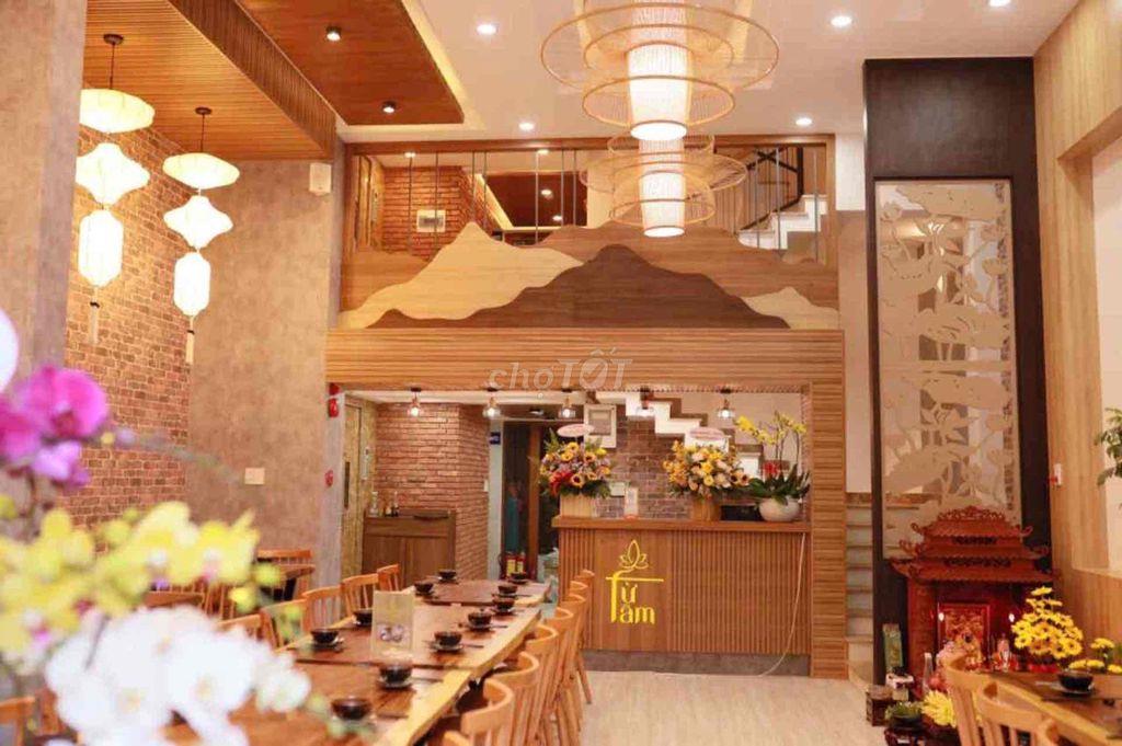 Bán gấp nhà mặt phố tại Tiểu La, 20 tỷ, 110m2, 4PN, 4WC, 5 tầng