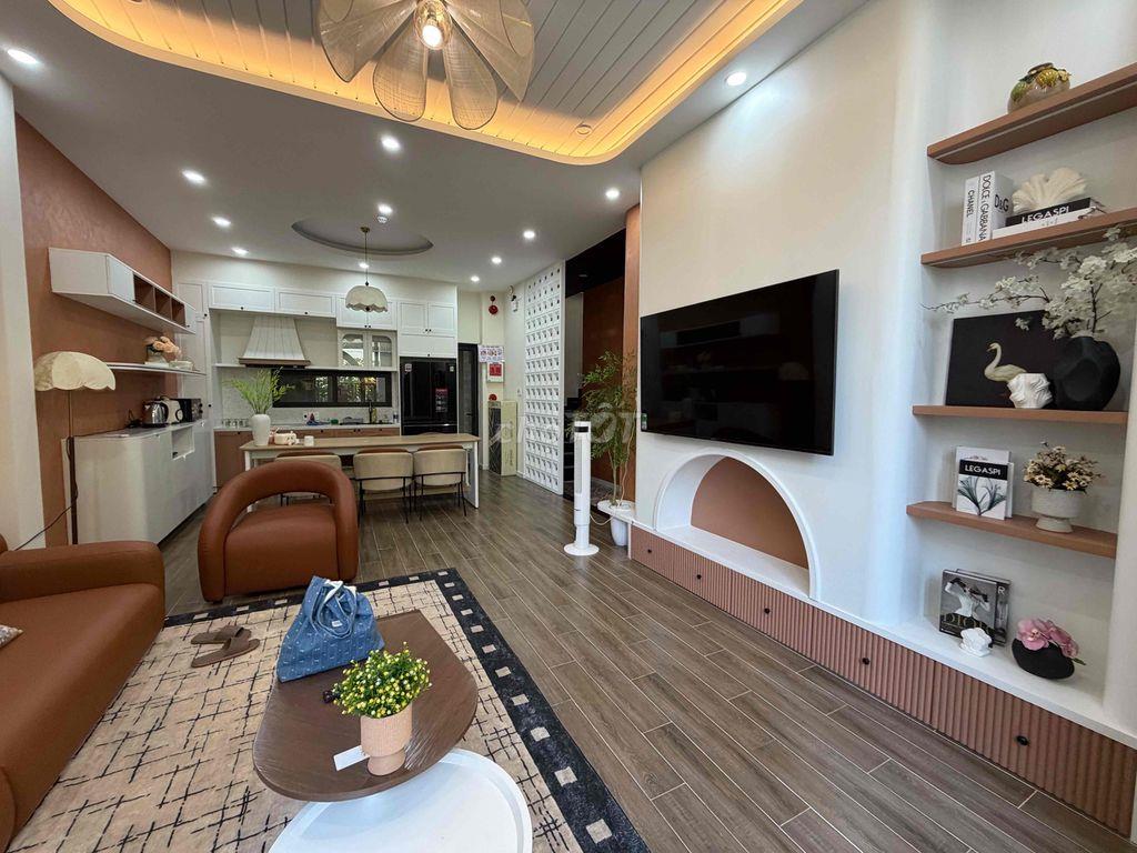 NHÀ ĐỐNG ĐA - 90M² - 3 TẦNG - NGANG 6M - DÒNG TIỀN 60 TRIỆU/THÁNG - 10