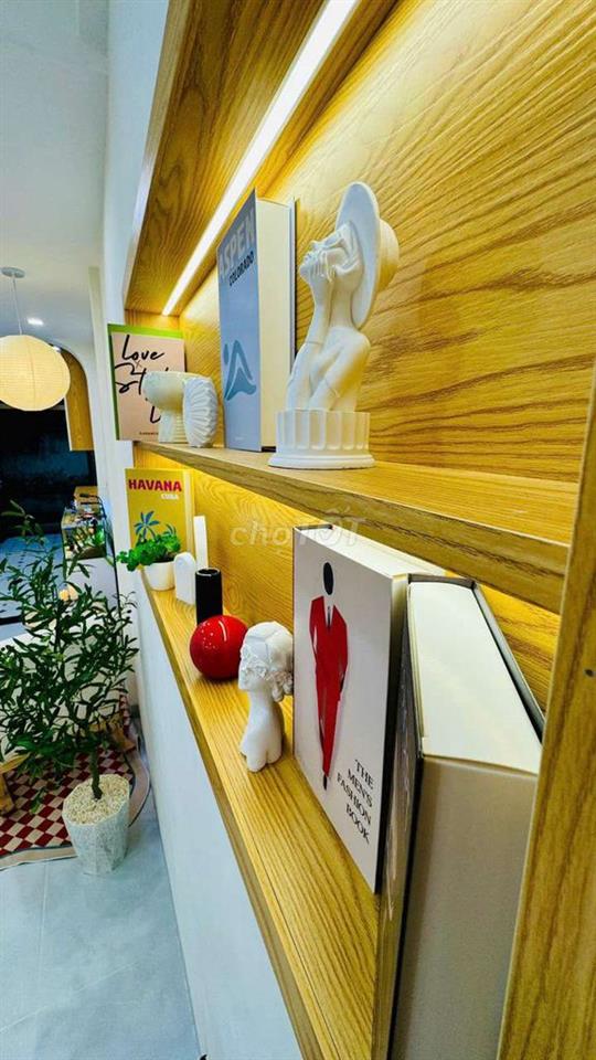 CHÍNH CHỦ BÁN NHÀ 2 TẦNG TRẦN CAO VÂN GẦN BIỂN SÁT CHỔ ĐỂ Ô TÔ