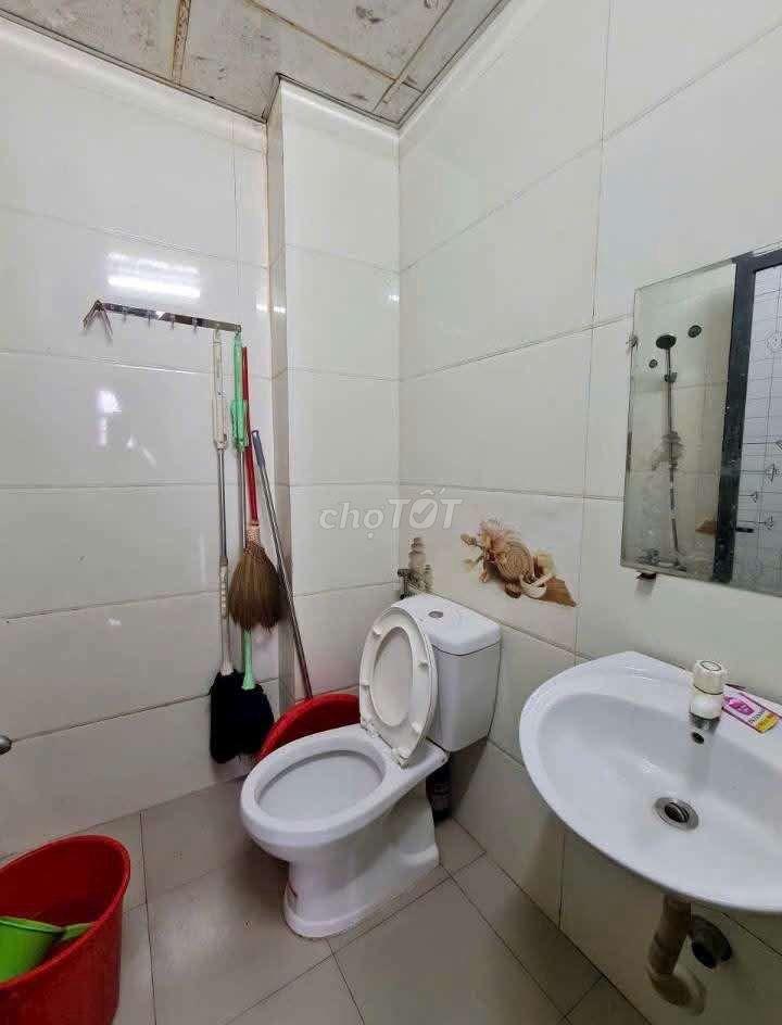 Tìm đâu nhà gác đúc kiệt 3m Hoàng Văn Thái tp Đà Nẵng. 60m2 giá 3ty050