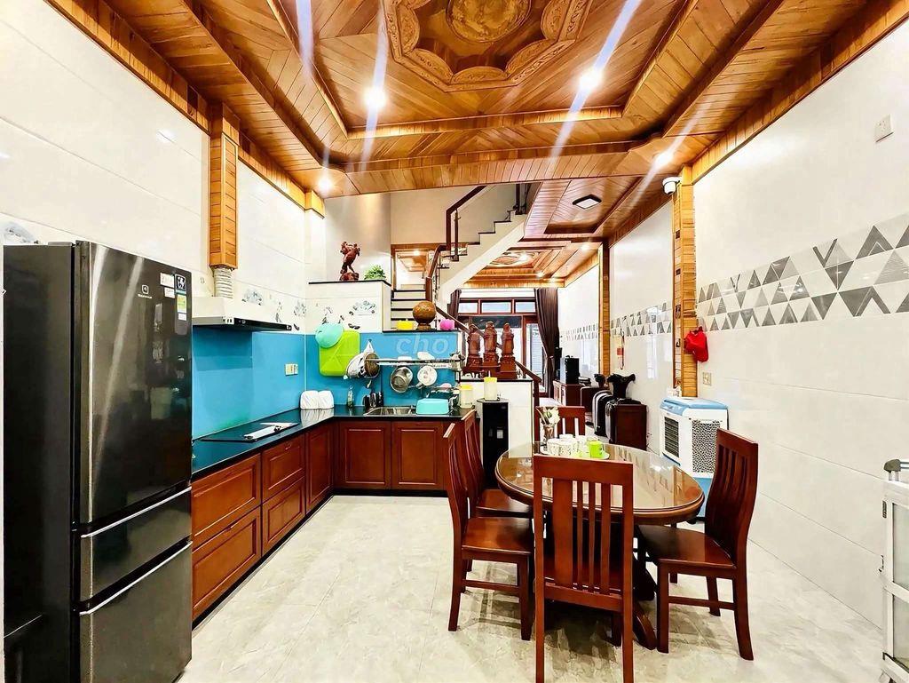 Nhà 3 tầng kiệt Nhựa Nguyễn Phước Nguyên. 80m2 giá 5ty950