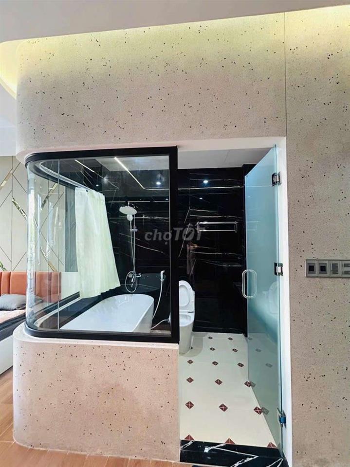 Chào bán nhà 3 tầng Mặt tiền Hòa Minh. giá 8ty350tl