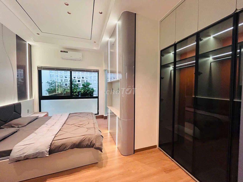 Chào bán nhà 3 tầng Mặt tiền Hòa Minh. giá 8ty350tl