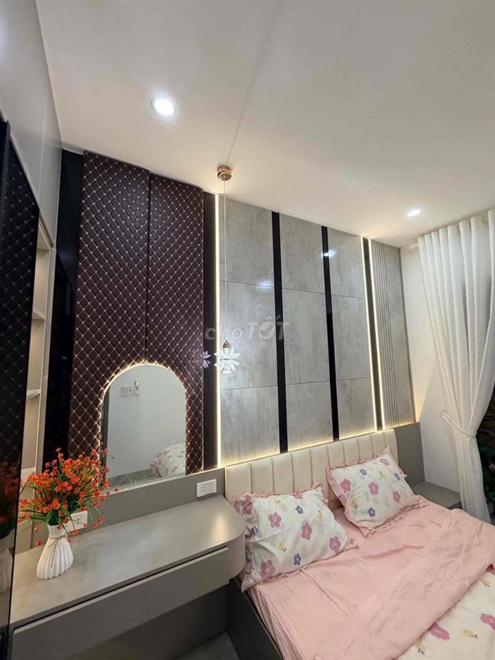 chính chủ bán căn sát biển Nguyễn Tất Thành,  Ngay Hoàng thị loan.