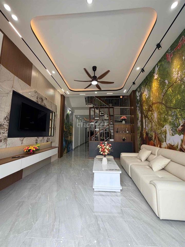 Chính chủ bán nhà 1/109 phạm như sương 3 Mê gần siêu thị MeGa