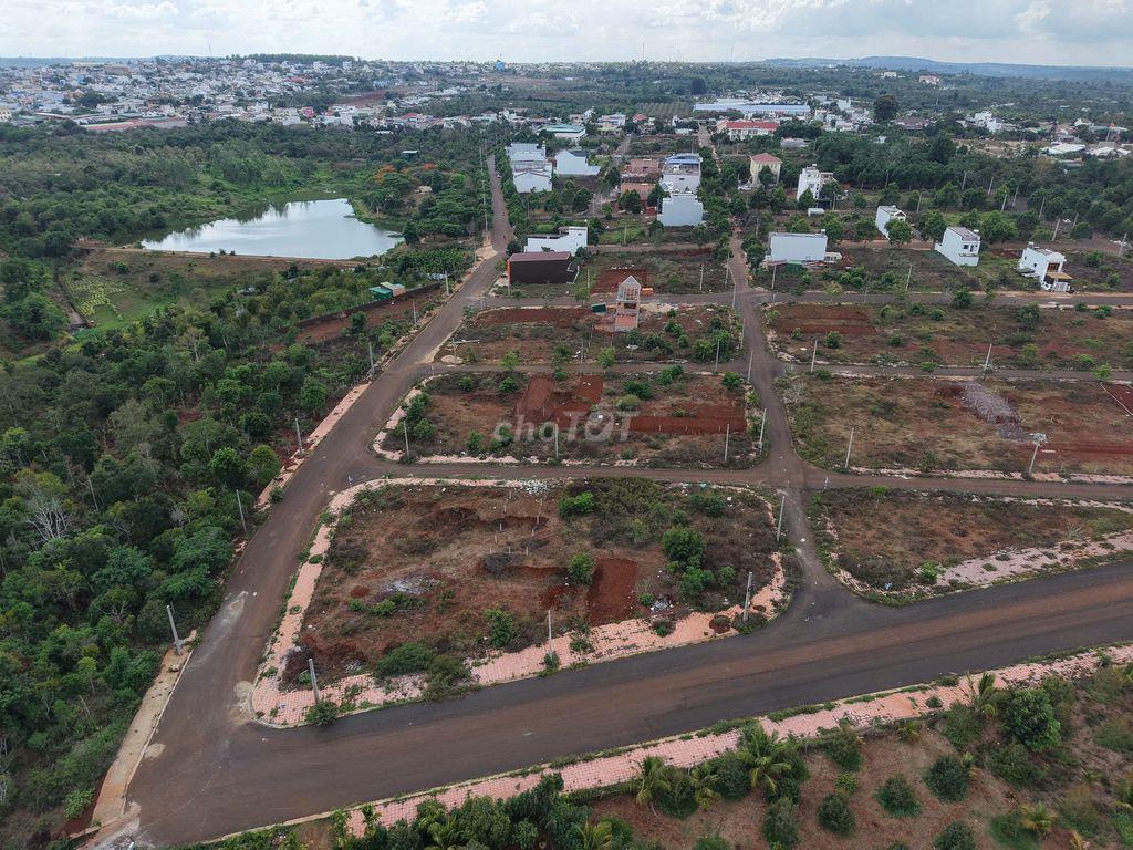 Cần bán 1 số lô góc tại dự án Buôn Hồ Palama. 252m2 giá chỉ 3.9 tỷ