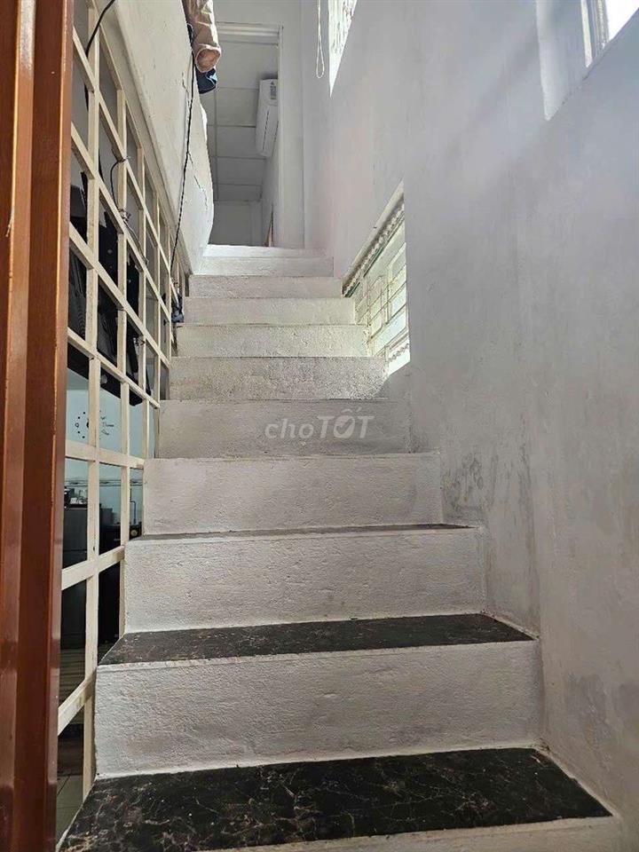 Nhà kiệt Hà Huy Tập Chính chủ cần tiền
