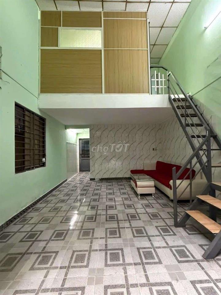 Nhà chính chủ Lý Thái Tổ 