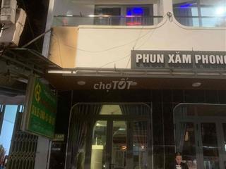 Bán nhà mặt tiền