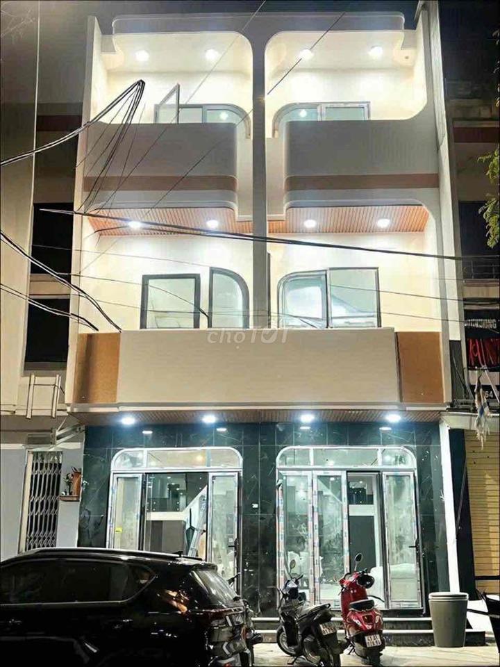 Bán nhà mặt tiền đường 10m5