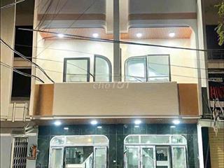 Bán nhà mặt tiền đường 10m5