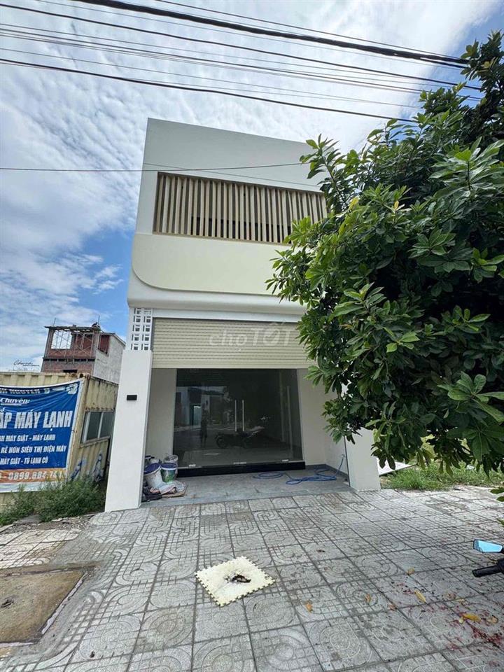 TÔI CHO THUÊ NHÀ 2 TẦNG TRUNG LẬP 4 SÁT CHUNG CƯ ORI