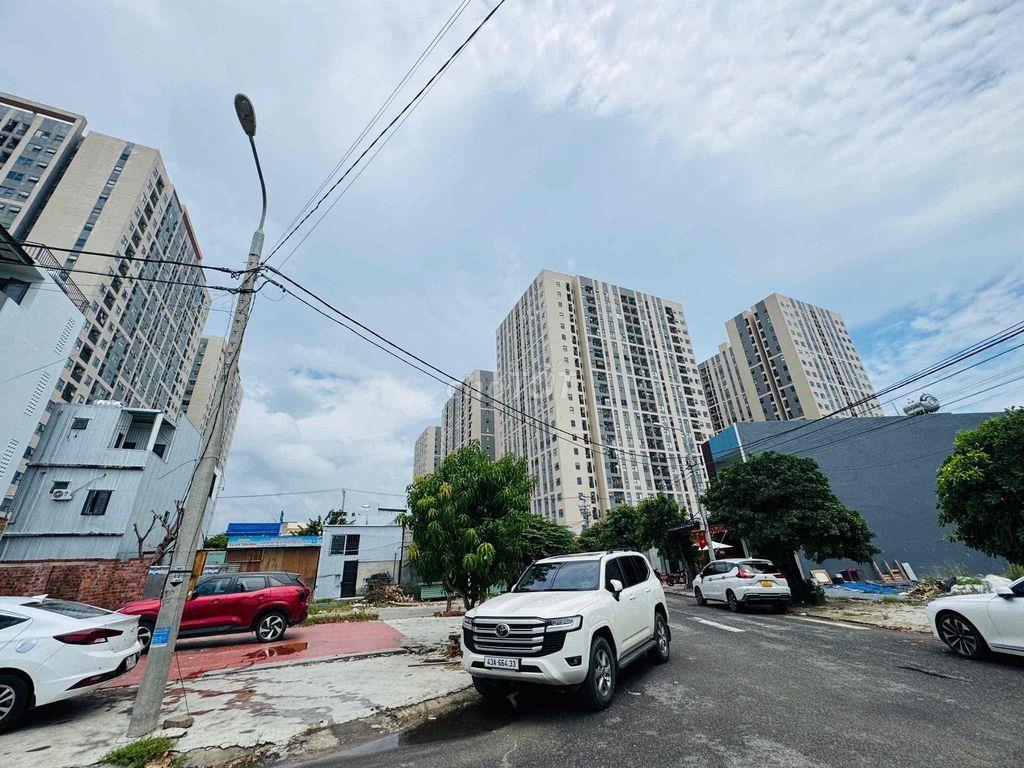 TÔI CHO THUÊ NHÀ 2 TẦNG TRUNG LẬP 4 SÁT CHUNG CƯ ORI