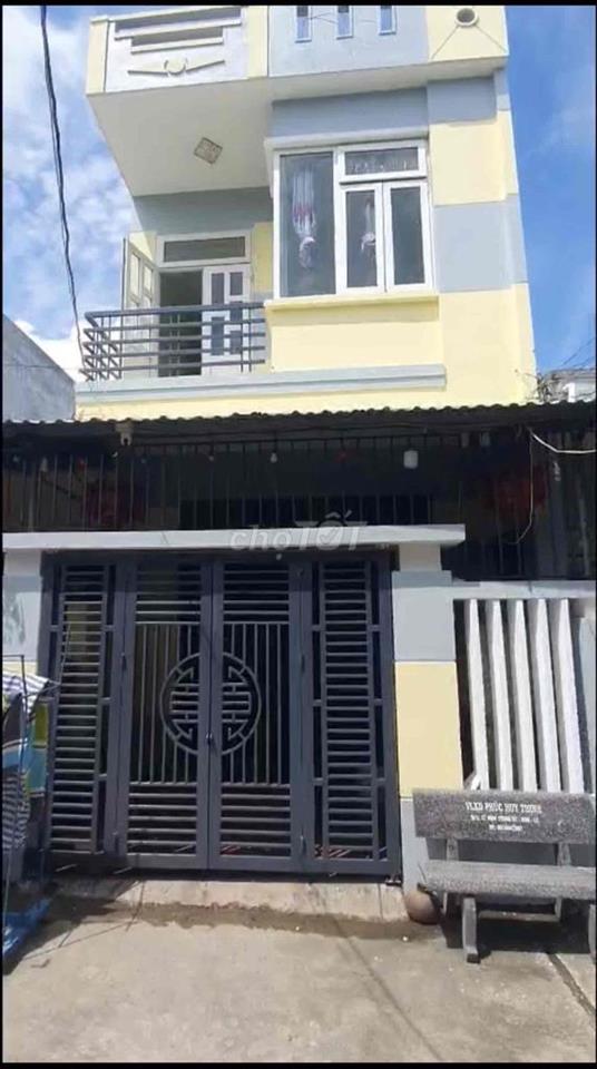 TÔI CHO THUÊ NHÀ 2 TẦNG MẶT TIỀN GẦN TRƯỜNG CẤP 3 LIÊN CHIỂU