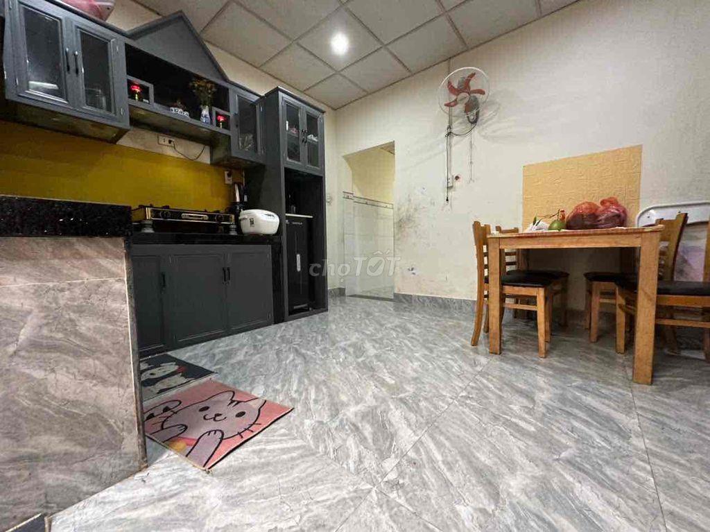 TÔI CHO THUÊ NHÀ 2 TẦNG MẶT TIỀN GẦN TRƯỜNG CẤP 3 LIÊN CHIỂU