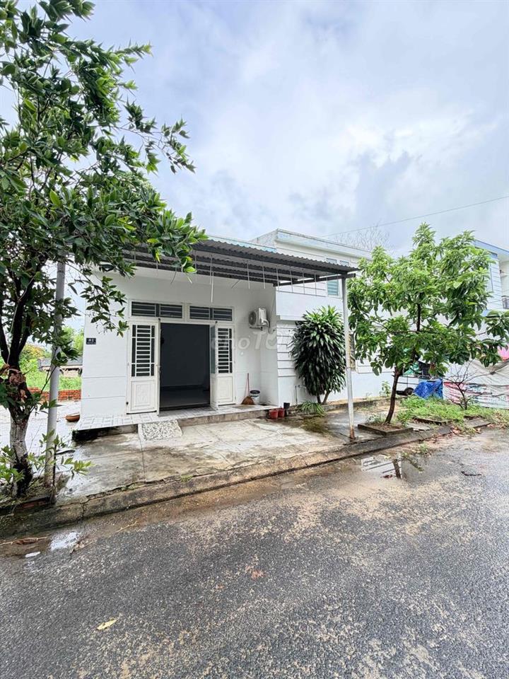 CHO THUÊ NHÀ LÔ GÓC XUÂN THIỀU 29. 3 PHÒNG NGỦ