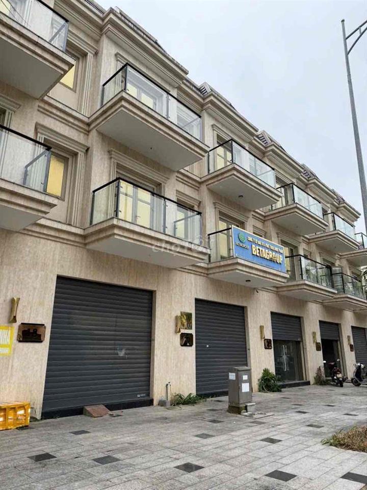 TÔI CHO THUÊ SHOPHUOSE ĐƯỜNG 15M TRUNG LẬP 17