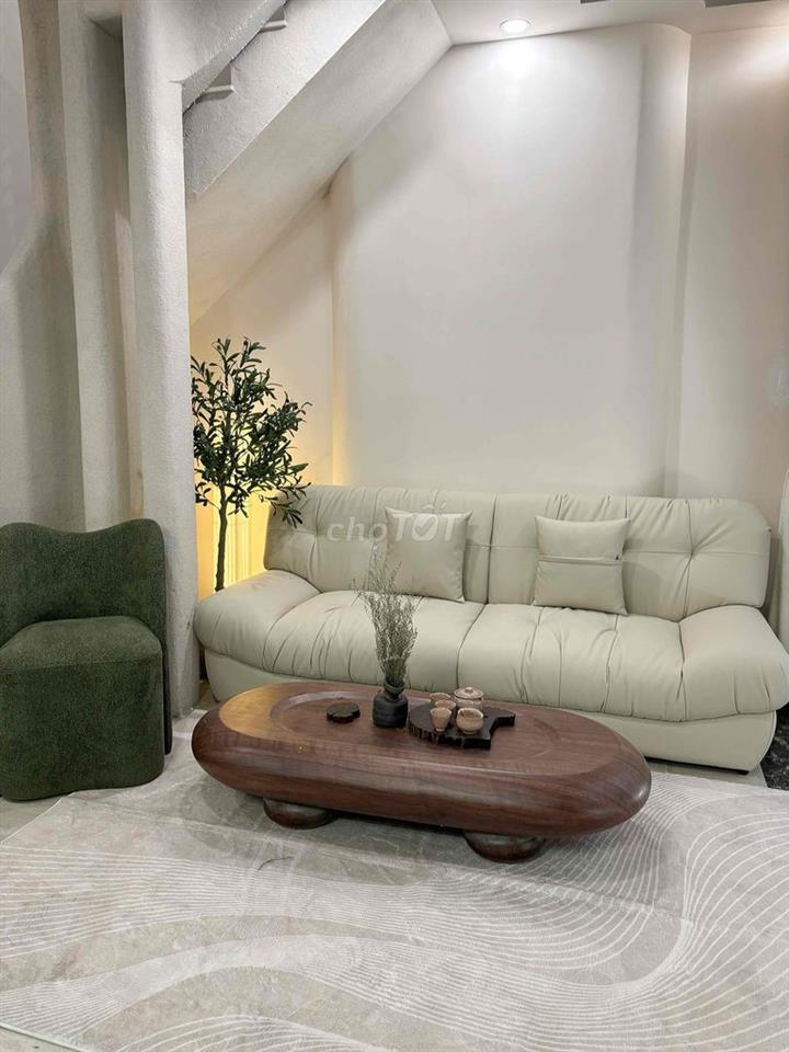 Bán nhà 45m2 Sát Mặt Tiền Nguyễn Hoàng
