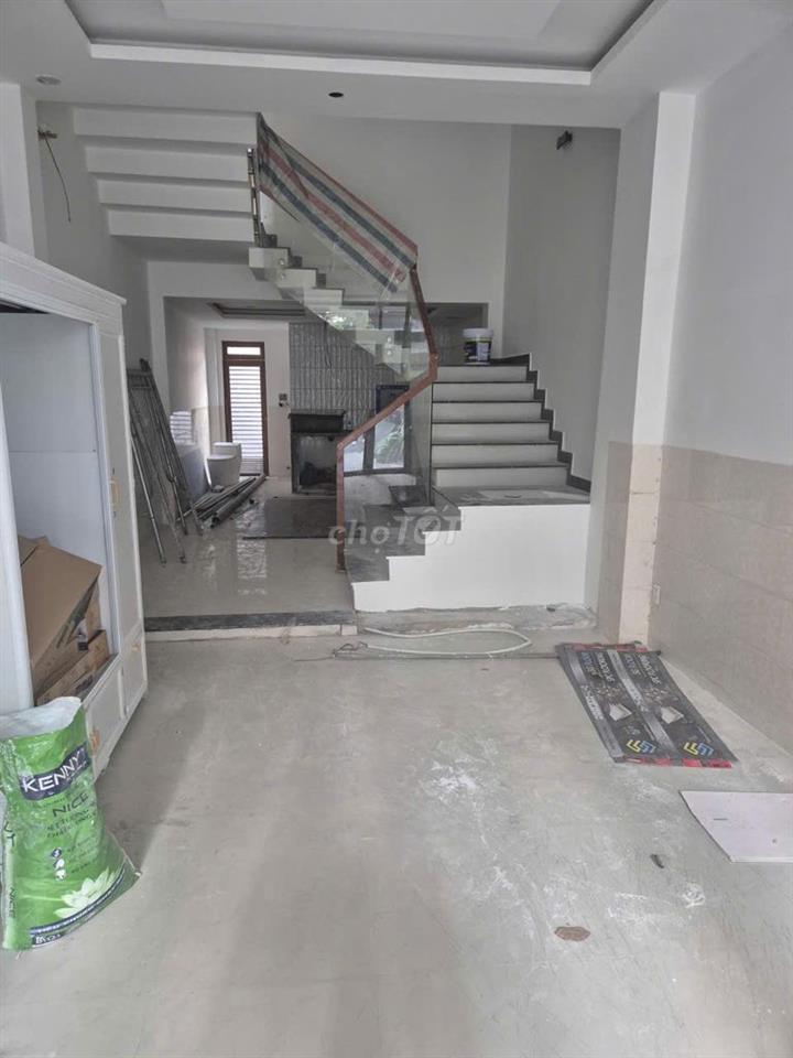 Bán nhà phố chính chủ