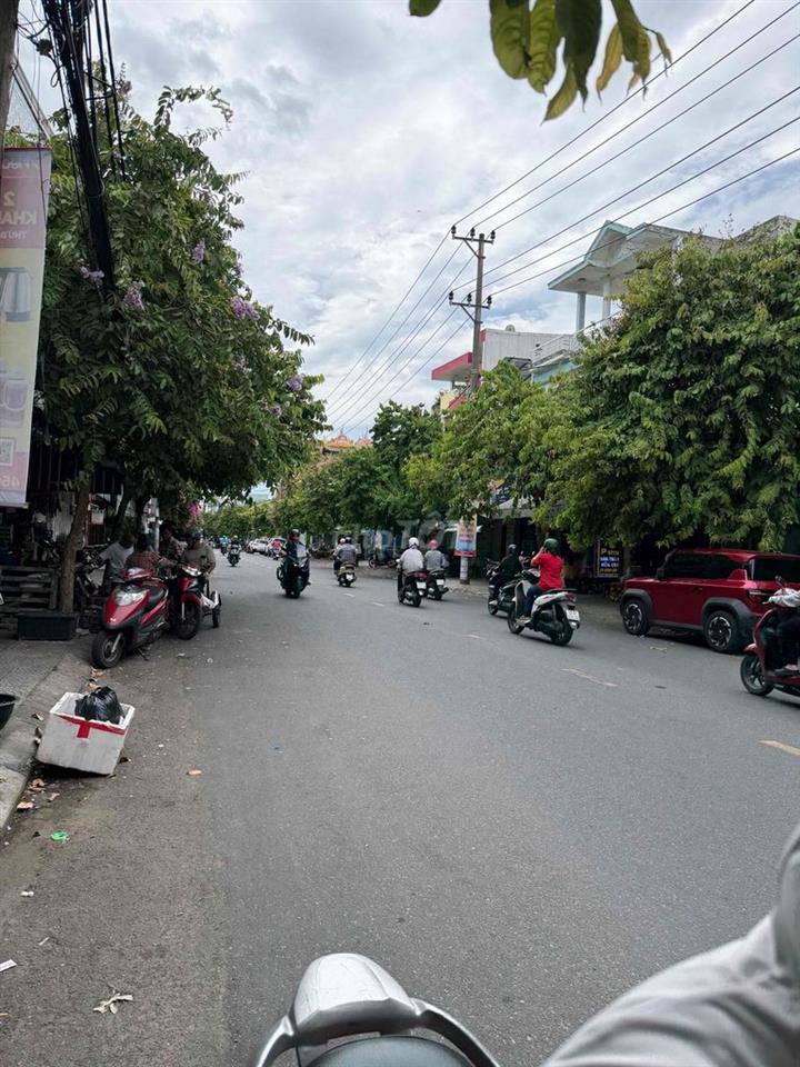 Bán nhanh nhà 2 tầng  dt 85m ngang 8m sau nhà mt 15m tt Thanh Khê 3ty7