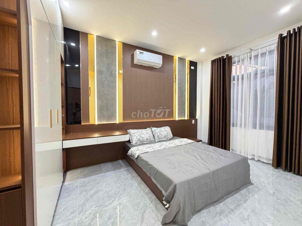 Nhà 2 tầng siêu đẹp sát biển